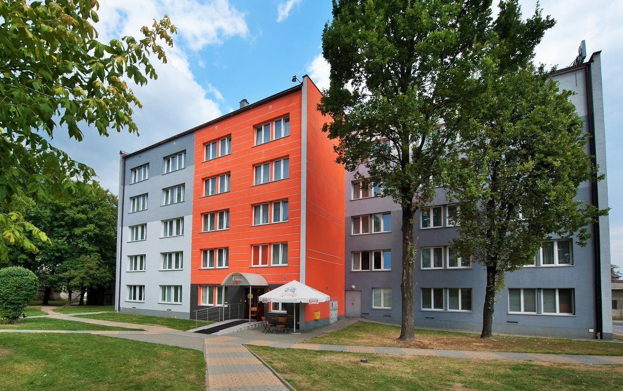 Hotel Grand Felix Krasków Dış mekan fotoğraf